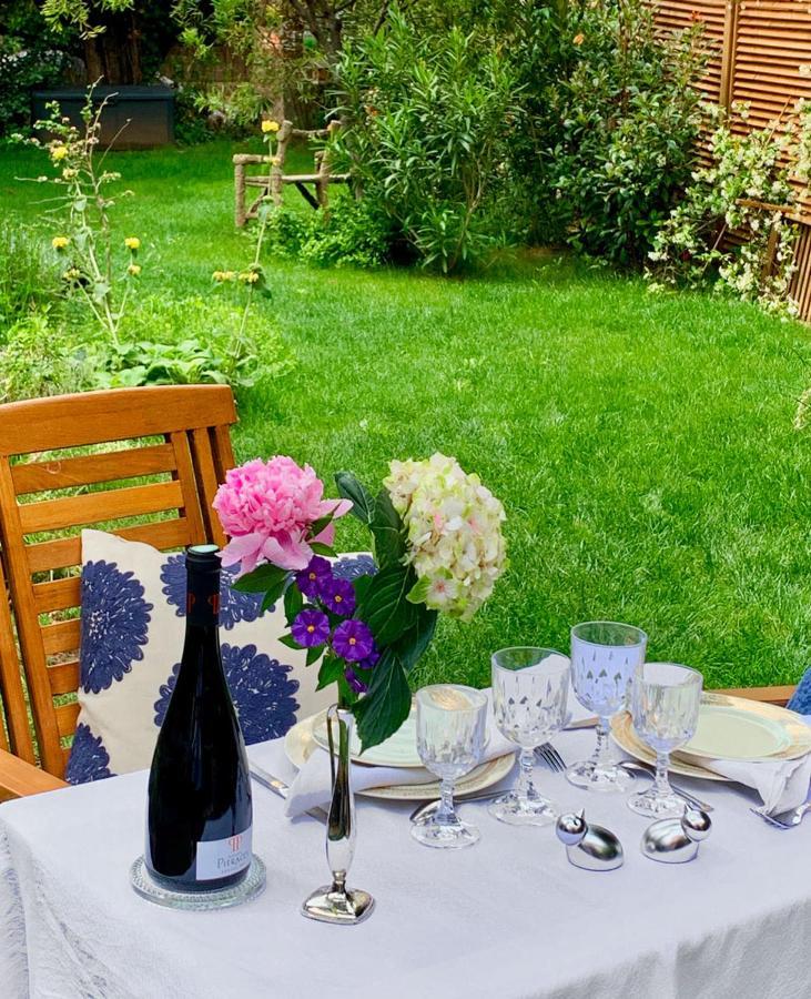 VILLA PRESENCE - Chambres d'hôtes - Activités bien-être Tolone Esterno foto