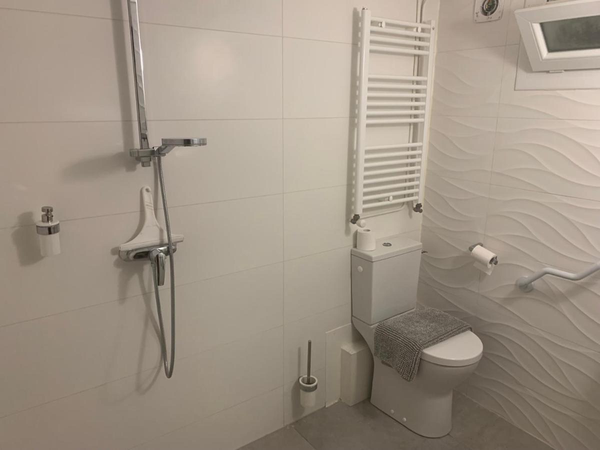 VILLA PRESENCE - Chambres d'hôtes - Activités bien-être Tolone Esterno foto