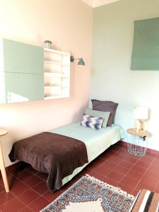 VILLA PRESENCE - Chambres d'hôtes - Activités bien-être Tolone Esterno foto