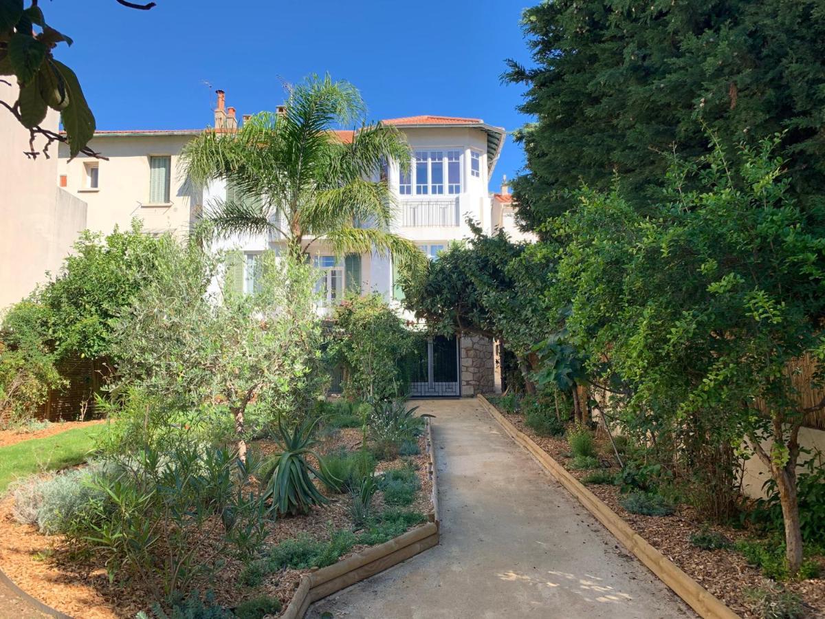 VILLA PRESENCE - Chambres d'hôtes - Activités bien-être Tolone Esterno foto
